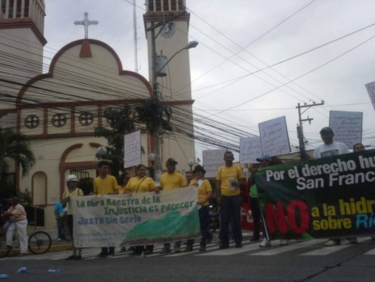 Marcha del Día del Trabajo en La Ceiba.