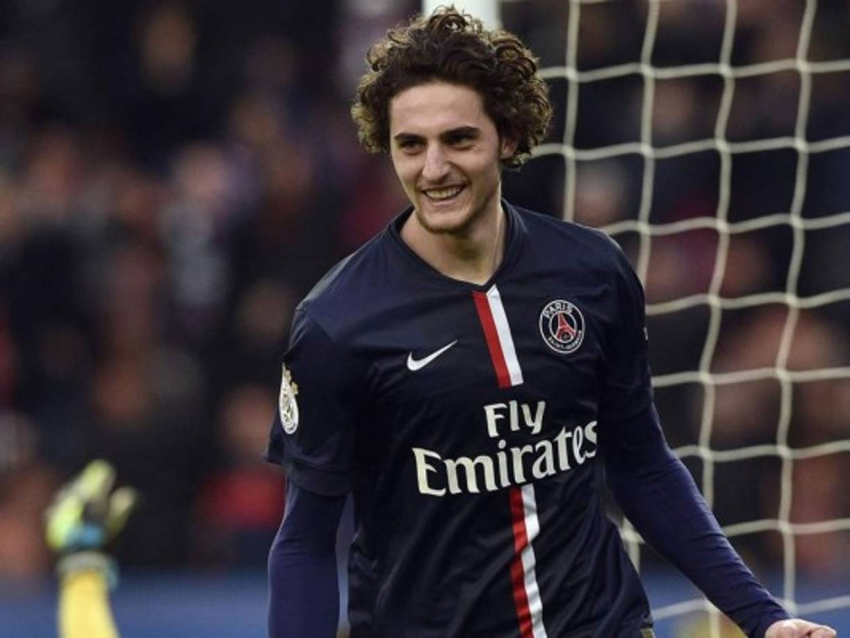 El mediocampista francés Adrien Rabiot, del PSG.