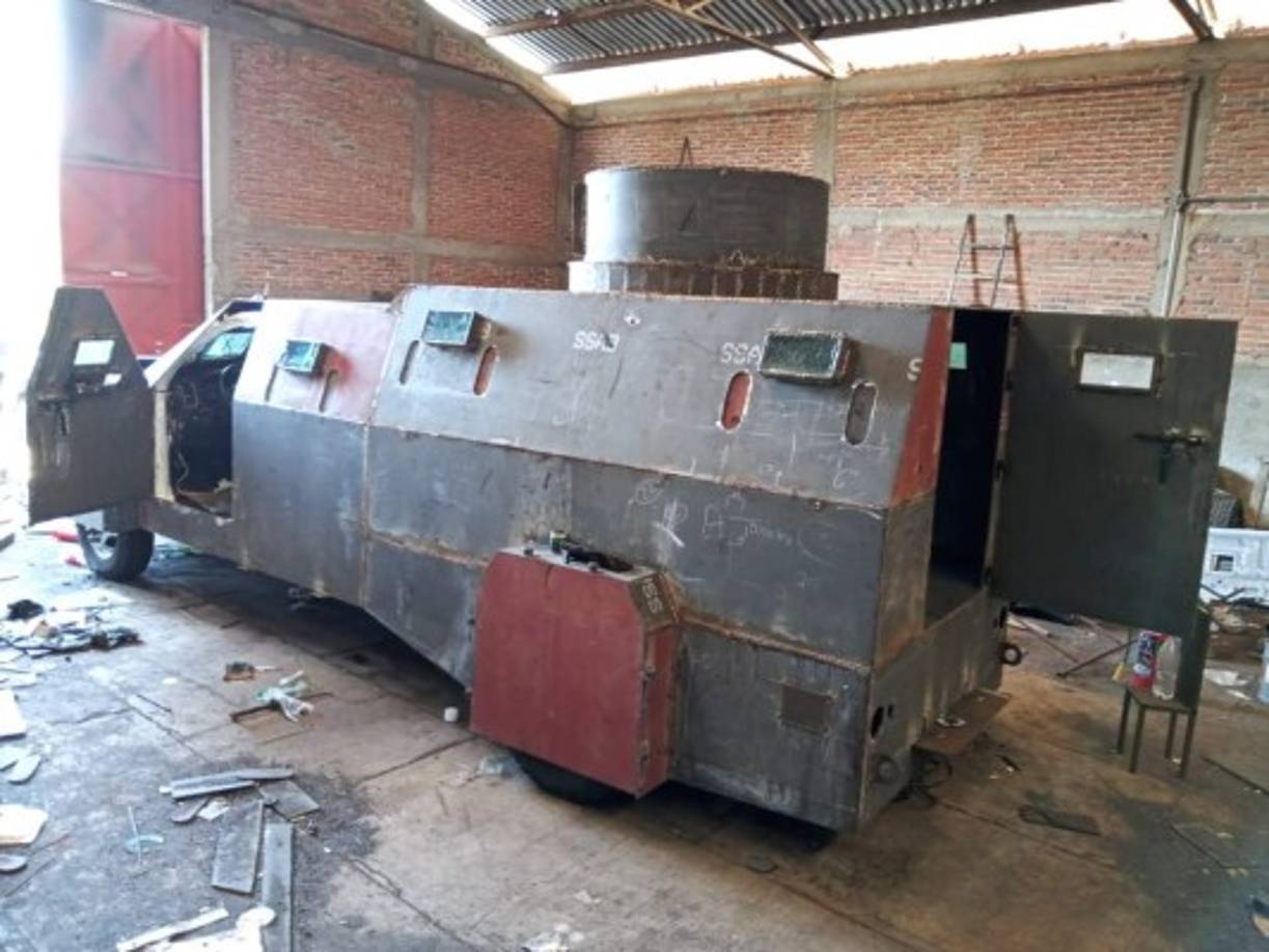 Allí aseguraron cicno vehículos, también blindados, pero ha sido 'el Monstruo' el que ha cautivado la atención a nivel internacional.