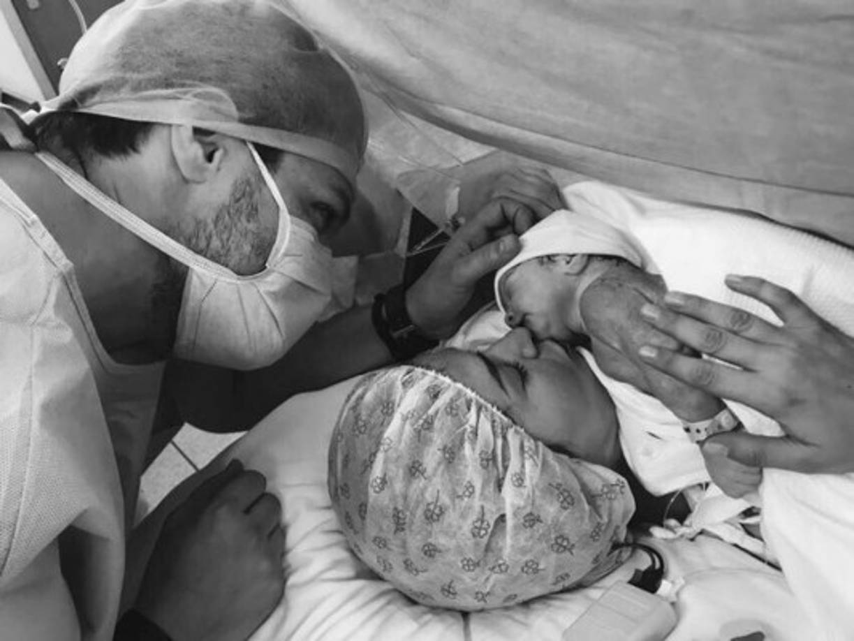 El 7 de julio, la conductora mexicana Laura G y su marido, el argentino Nazareno Pérez Brancatto, recibieron con emoción a su princesa Lisa. Una gran alegría tras su pasada boda el 13 de diciembre de 2016.