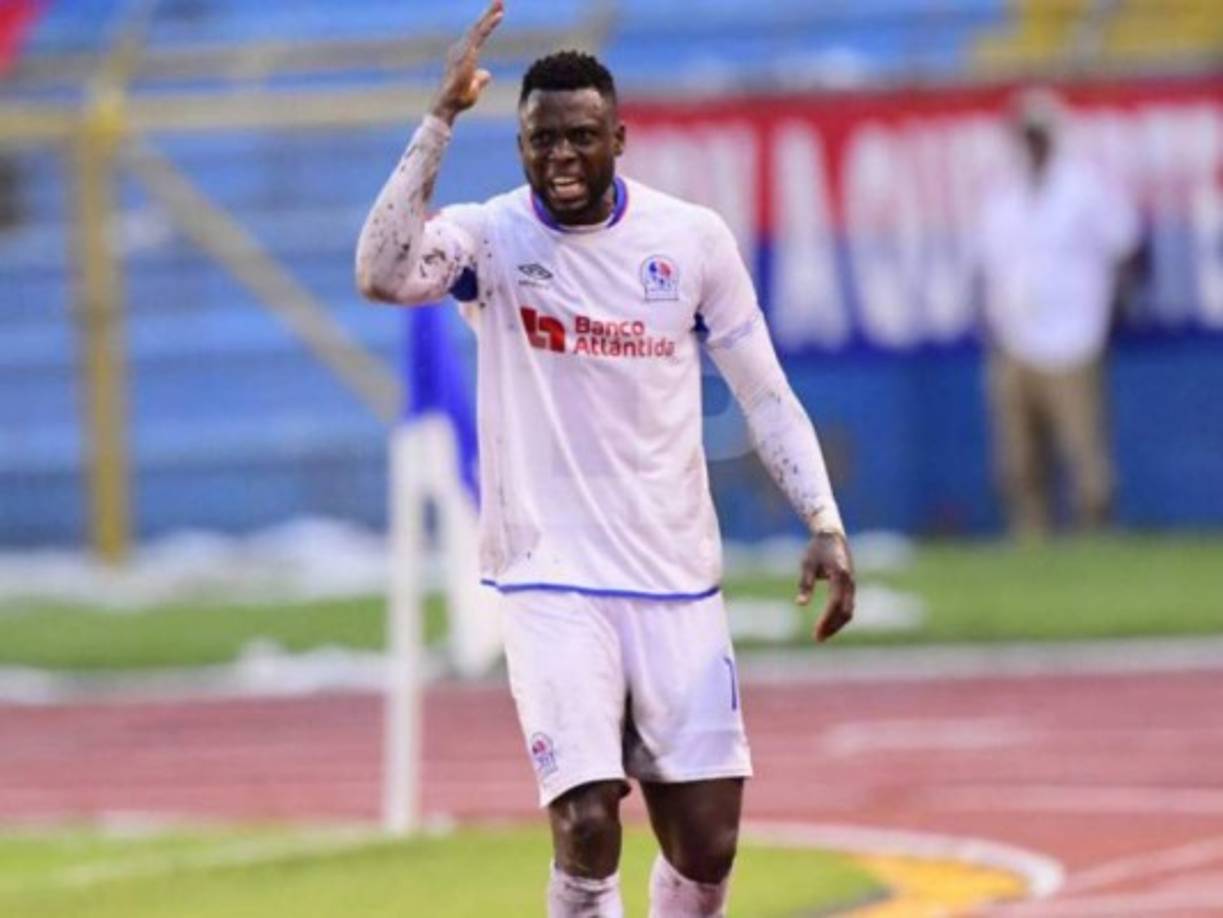 Yustin Arboleda no estará ante el Montreal Impact por acumular dos tarjetas amarillas por lo que acarrea suspensión.