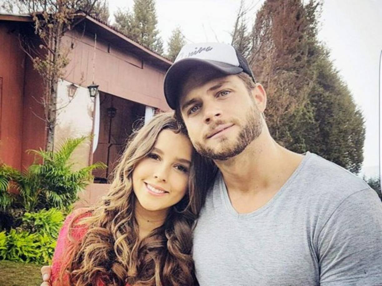 Al parece la actriz mexicana Paulina Goto ya olvidó la apuesto actor Horacio Pancheri. <br/><br/>Y es una imagen en redes sociales ha despertado los rumores de que la bella mexicana se está dando una nueva oportunidad en el amor.