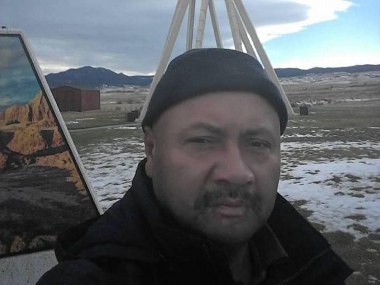 El accidente fatal ocurrió cuando un fallo en su cinturón de seguridad lo hizo caer desde una rama a una altura de 10 metros. Aunque fue trasladado de inmediato a un hospital cercano, no logró sobrevivir a las graves heridas.