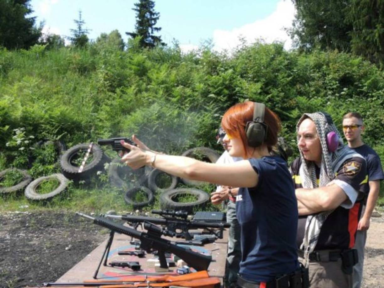 Según informó el Gobierno, existió un esfuerzo por parte de Butina y este funcionario para que la detenida actuara como agente rusa dentro de EEUU, tejiendo relaciones con estadounidenses e infiltrándose en empresas que tuvieran influencia con políticos del país.