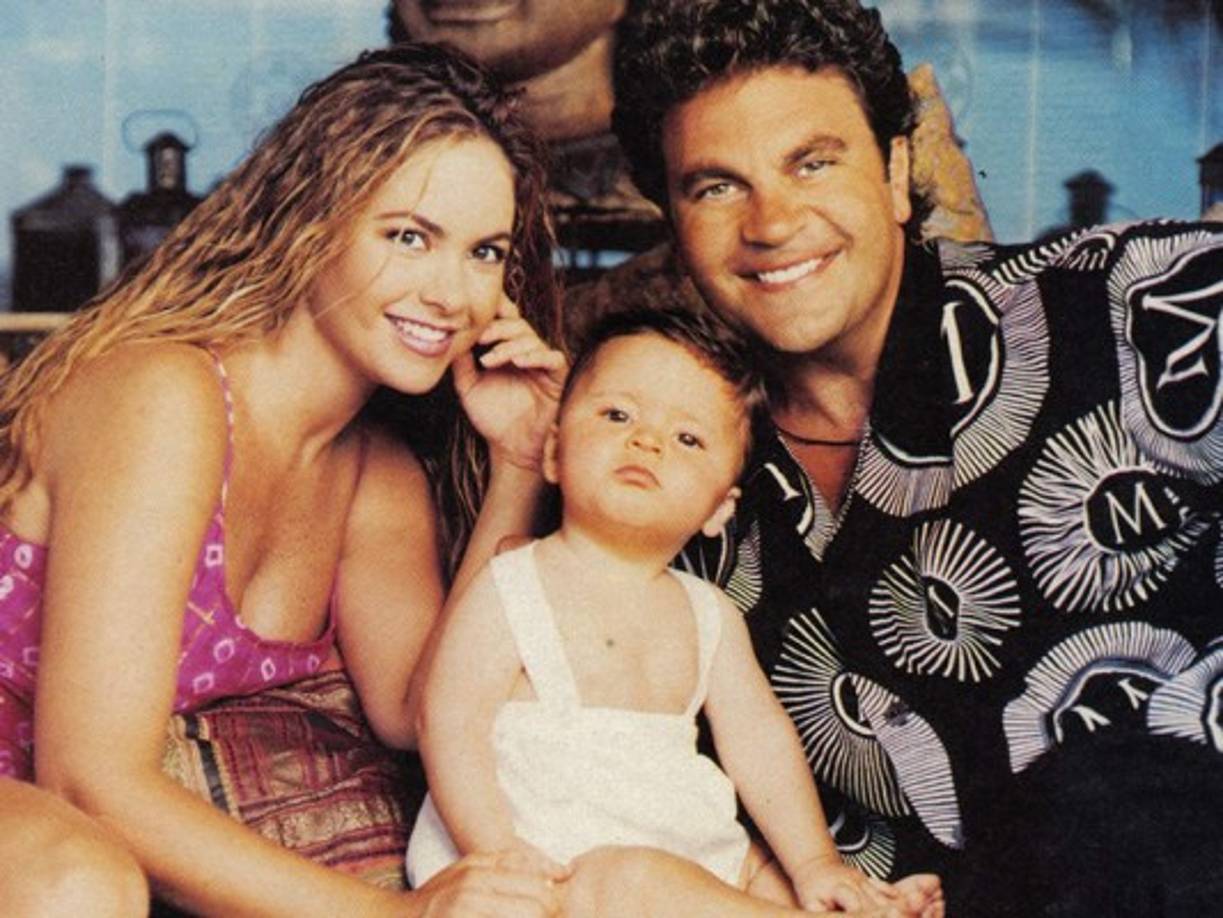 Producto de su amor la pareja tuvo dos hijos.