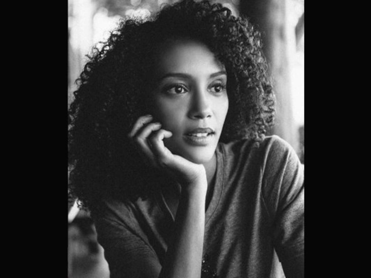 Araújo ha protagonizó otras exitosas telenovelas: El color del pecado, Cobras & Lagartos, Vivir la vida y Encantadoras.<br/>