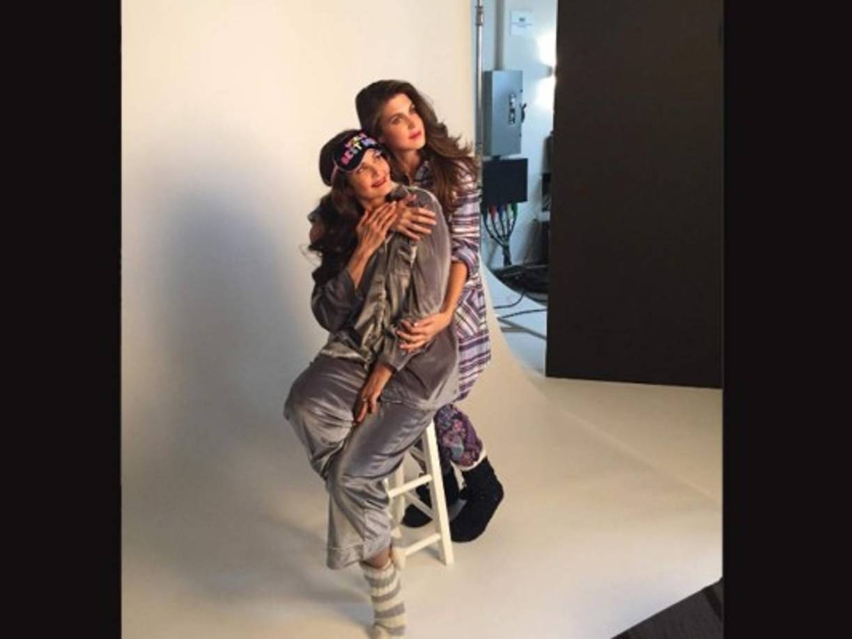 Comparte con sus seguidores varias fotos disfrutando de la compañía de su hija.