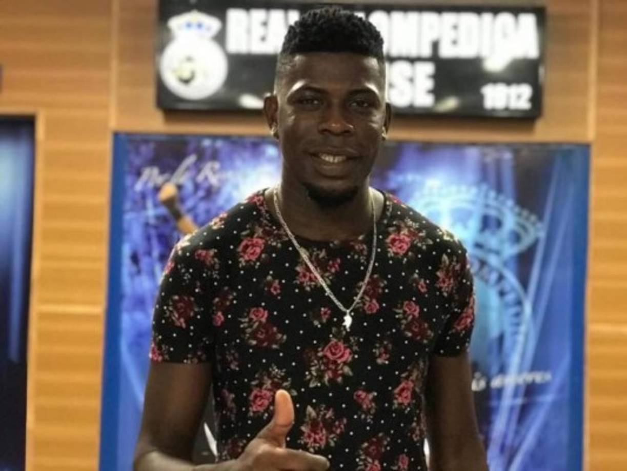 Bryan Barrios: El defensor hondureño fue presentado como nuevo jugador del Real Balompédica Linense de la Segunda B de España. 'Ya ha conocido la que será su casa en los próximos meses. Bienvenido', informó el club en sus redes sociales.