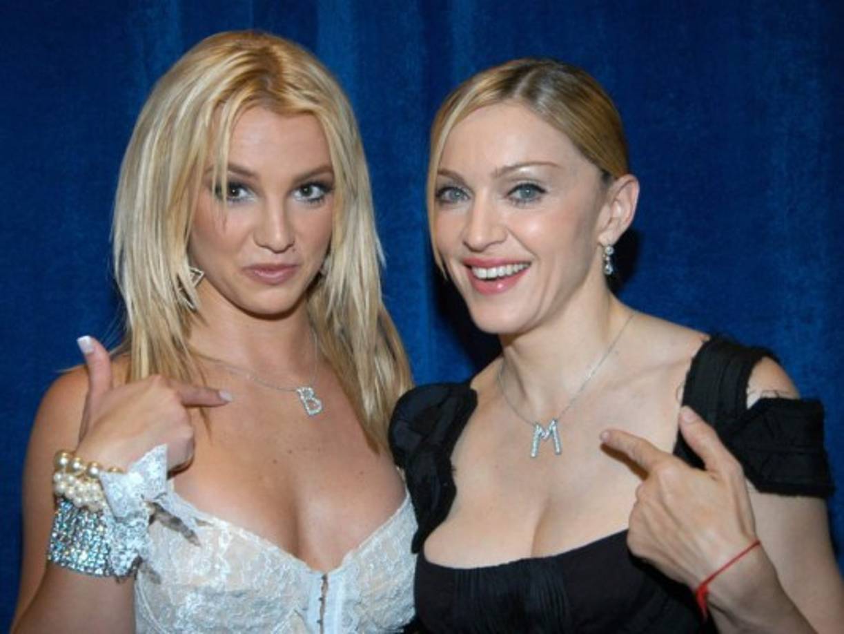Madonna, la reina del pop, ha sido la última en una larga lista de celebridades que ha querido apoyar públicamente a Britney Spears en su batalla para poner punto final a la tutela legal que desde hace más de una década le impide tomar decisiones en el marco de su vida personal o su carrera profesional, dejándolas en su lugar en manos de terceras personas como su padre.