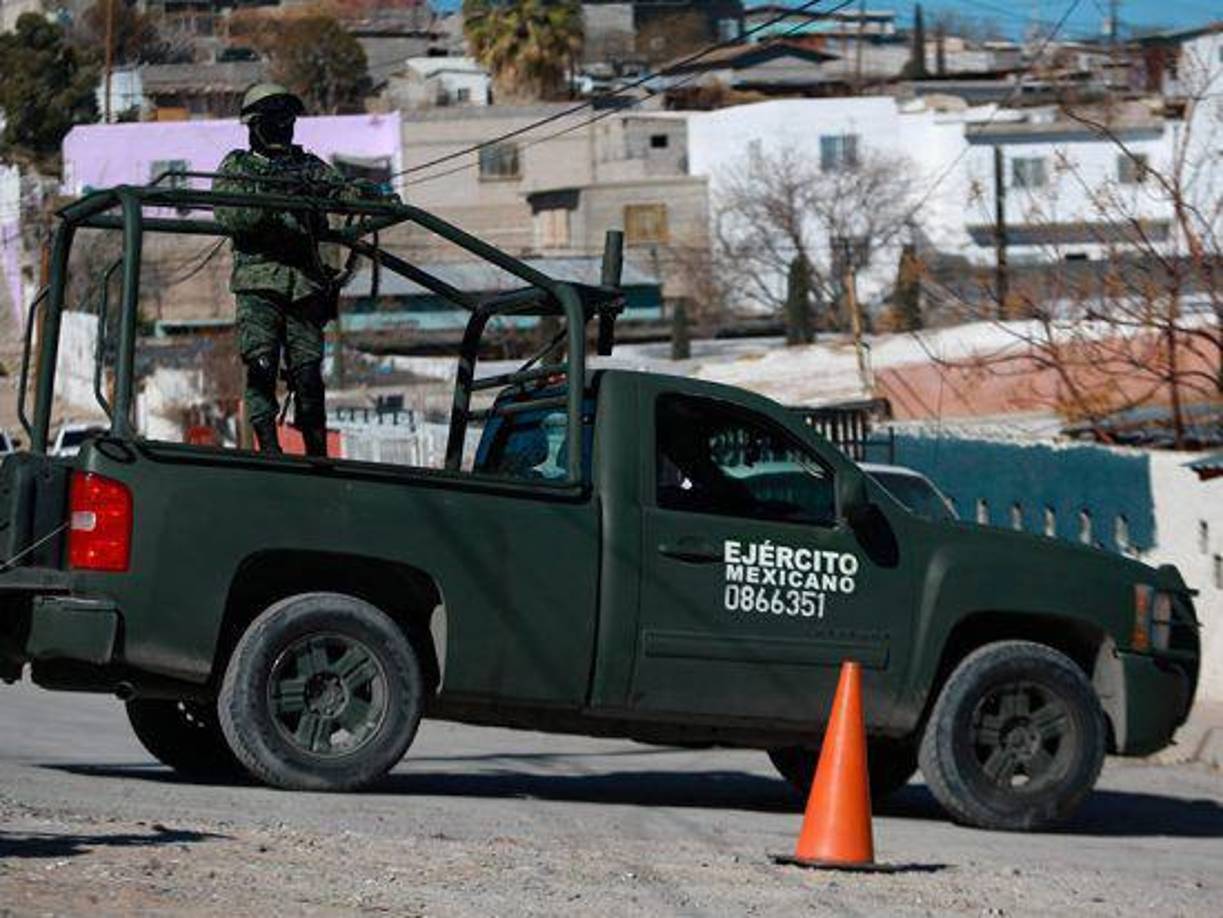 La policía de México aún no ha dado a conocer las entidades de las víctimas de este macabro crimen. 