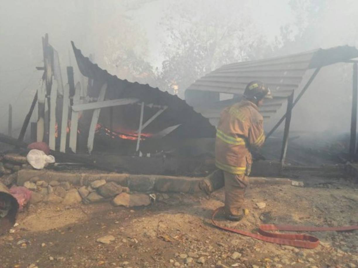 El fuego se propagó rápidamente debido a que las construcciones eran de madera.