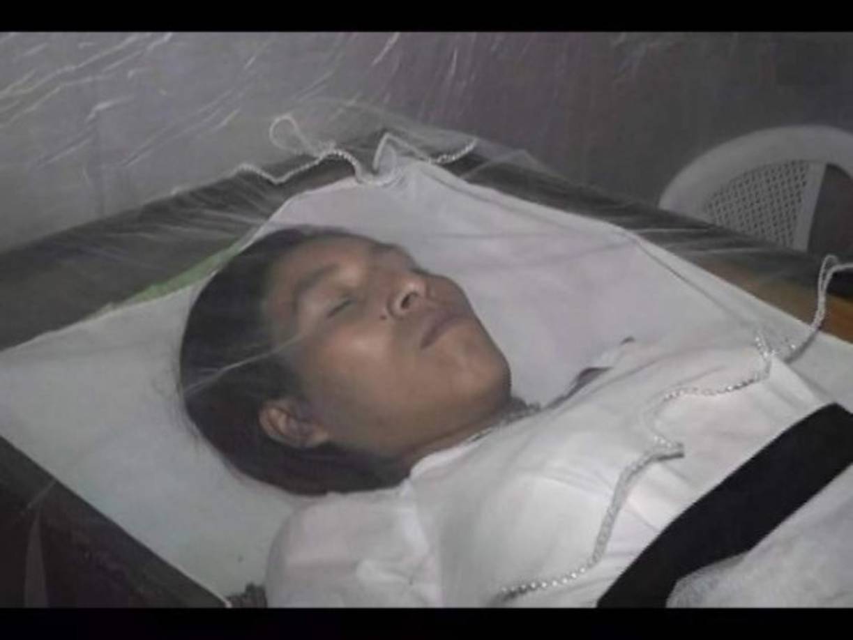 Soñar con muerte.<br/><br/>Si es tu propia muerte significa que está en una fase de transición en tu vida. Te estás convirtiendo en una persona más espiritual.<br/><br/>También estás intentando desesperadamente escapar de las exigencias de tu vida.<br/>