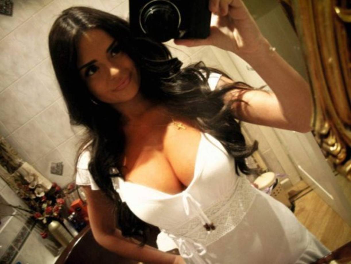 Por extraño que parezca se ha hecho seguidora de la selección colombiana y de su figura James Rodríguez.