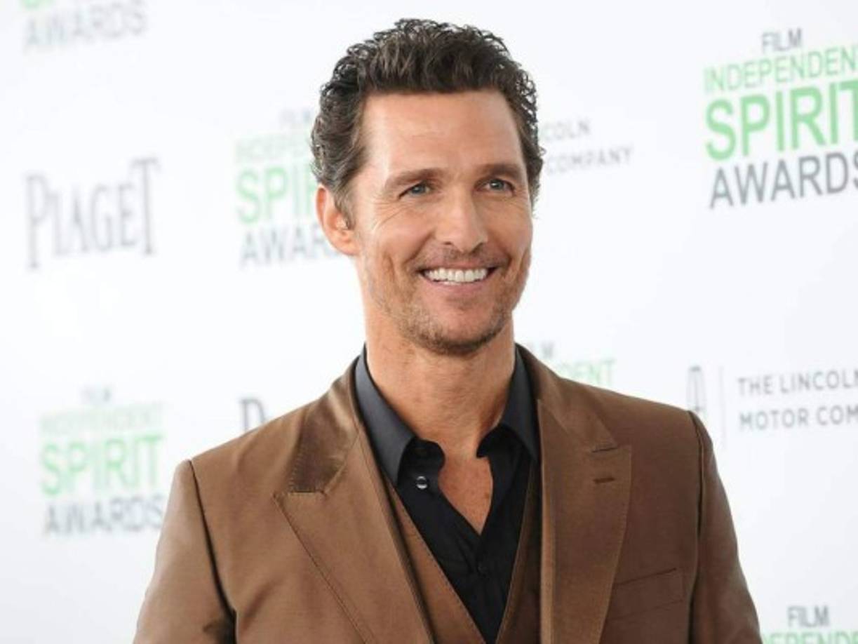 Antes de dedicarse a la actuación Matthew McConaughey se encargaba de recoger excrementos de pollos en una fábrica.