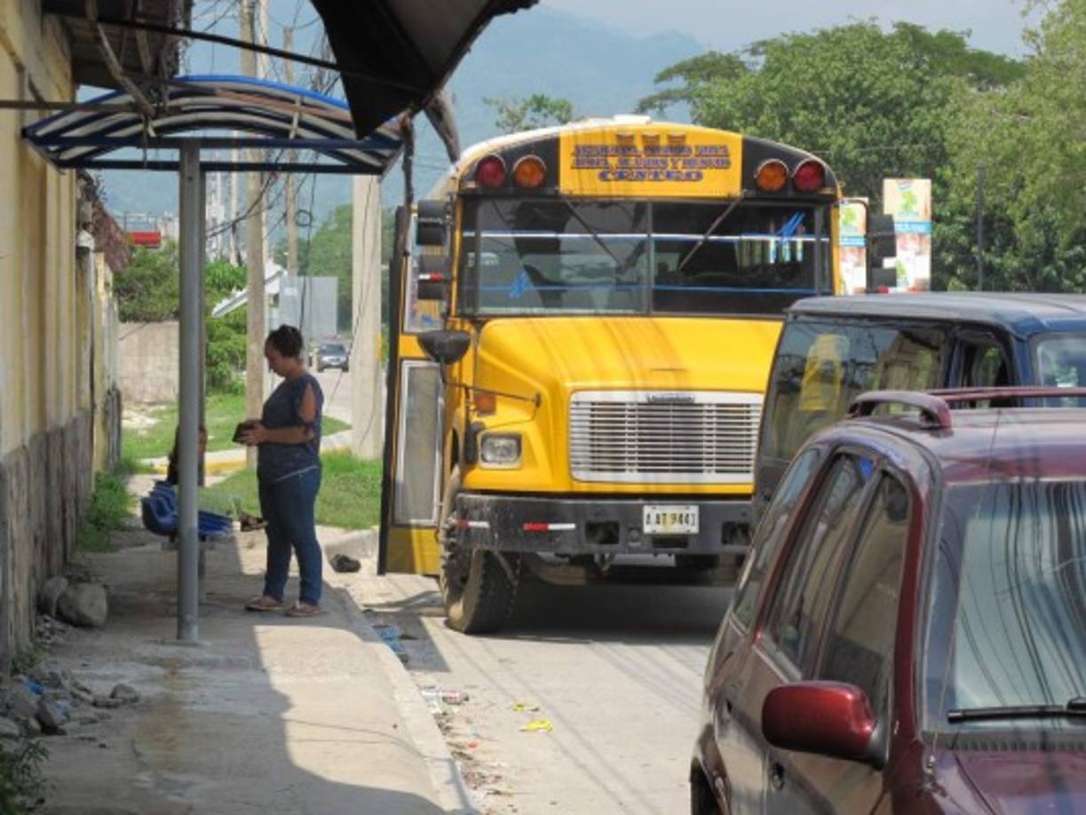 Entre los puntos más peligrosos y donde ocurren asaltos a cualquier hora del día es en la 2 avenida, 2 calle del barrio Concepción, más conocido como Maheco. Otro lugar de alto riesgo es en Las Rebajas de Don Juan, en donde la noche del 30 de agosto de este año una mujer fue asesinada cuando se resistió a un asalto mientras esperaba bus.<br/><br/>Sitio: desvío de Armenta