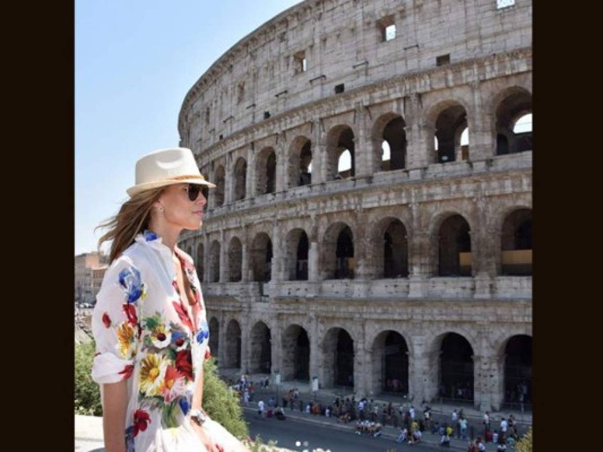 A menos de 24 horas de estar la foto en su Instagram, la imagen ha sido llenada con comentarios negativos cuestionando su físico.