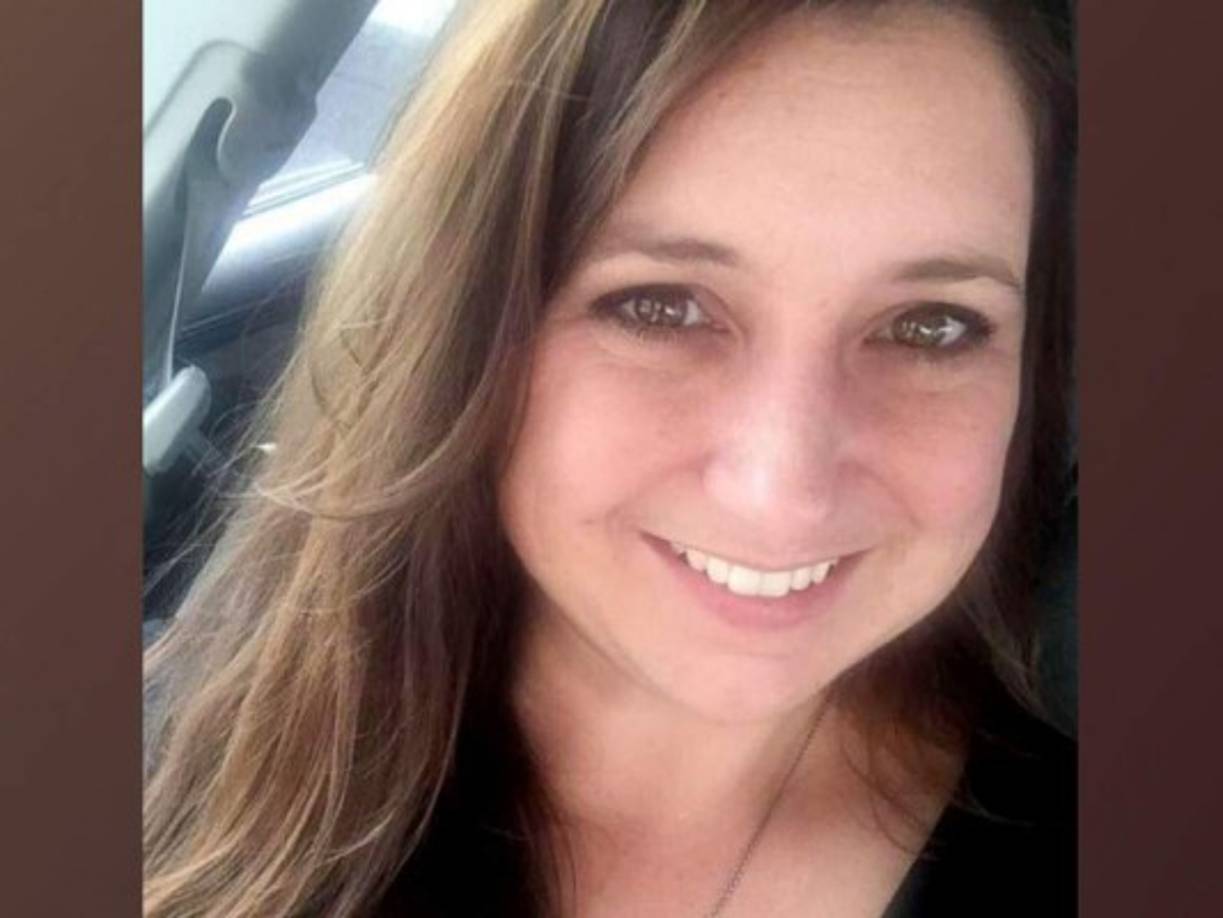 Tara Elyse McNulty (33) era amiga cercana a los Holcombe.