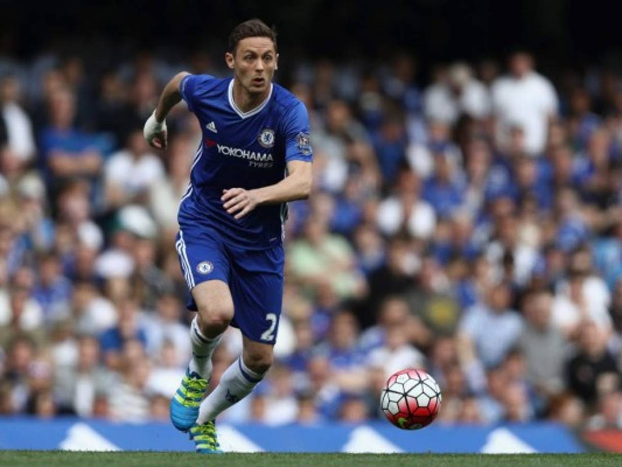 Según informa Mundo Deportivo, Robert Fernández, director deportivo del Barcelona, ha recibido una gran noticia recientemente, después de conocer como el fichaje de Nemanja Matic, jugador del Chelsea FC, parecía ponerse a tiro. El internacional serbio se ha convertido en un jugador clave para Antonio Conte, después de comenzar de manera dubitativa la temporada. Matic ha ido de menos a más, en un hecho que valora muy positivamente Conte. El Chelsea trabaja en su renovación, pero el jugador aún no está convencido de renovar.