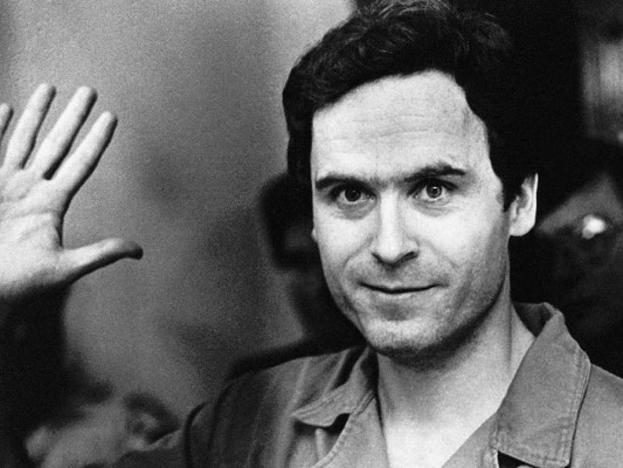 Ted Bundy - Entre 1974 y 1977, Ted Bundy asesinó a 36 personas en Estados Unidos, aunque se cree que pudo matar a 100 más.