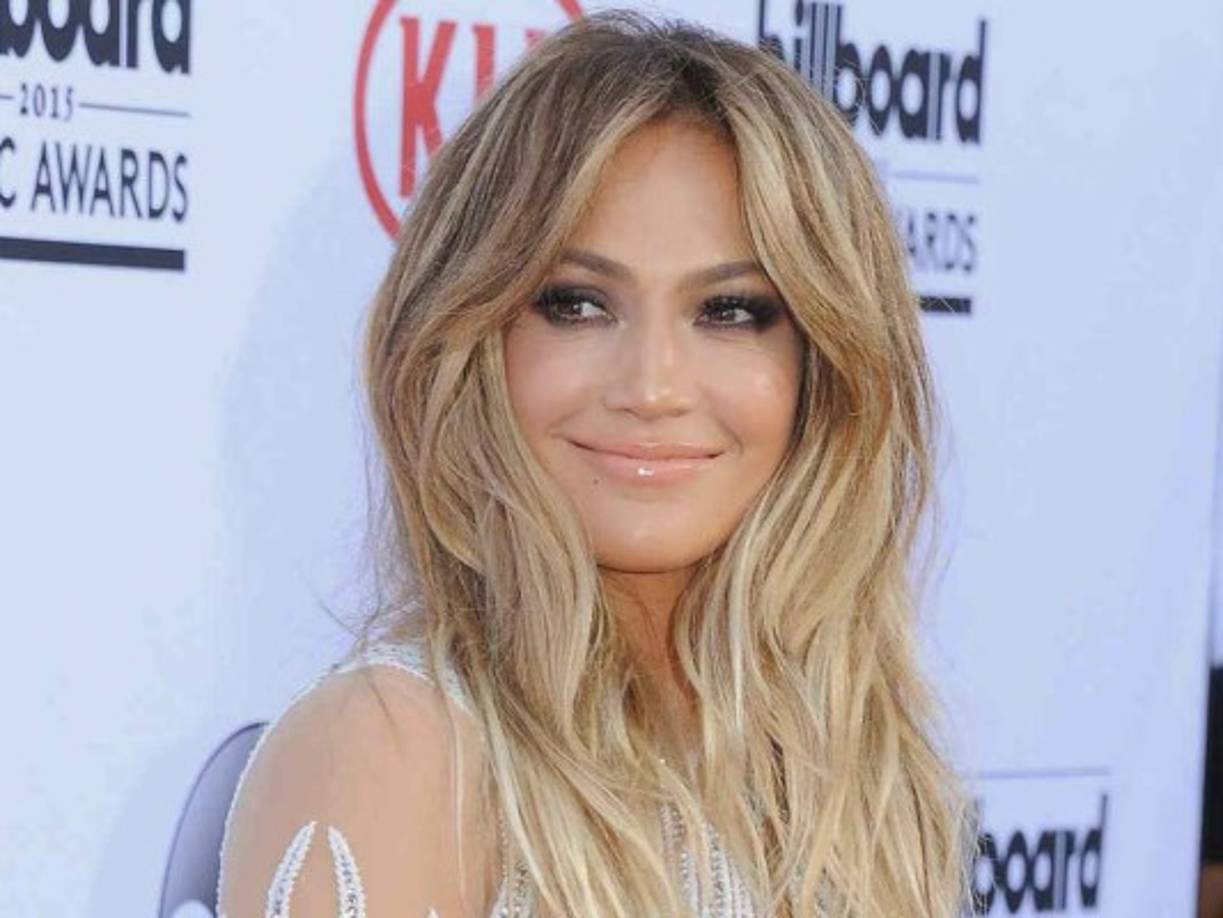 Incluso Jennifer López recordó la separación de niños de sus familias en la frontera durante su actuación en la Super Bowl con una referencia a la jaulas que no pasó desapercibida.