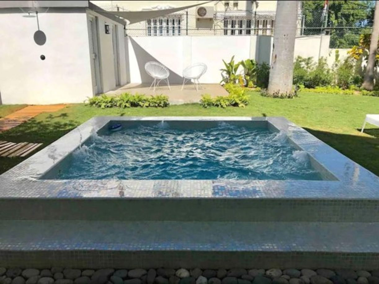 El perfil de Vilma Rodríguez Castro en 'Airbnb' indica que reside en Panamá, lo que quiere decir que los pagos de sus clientes los cobra en ese país.