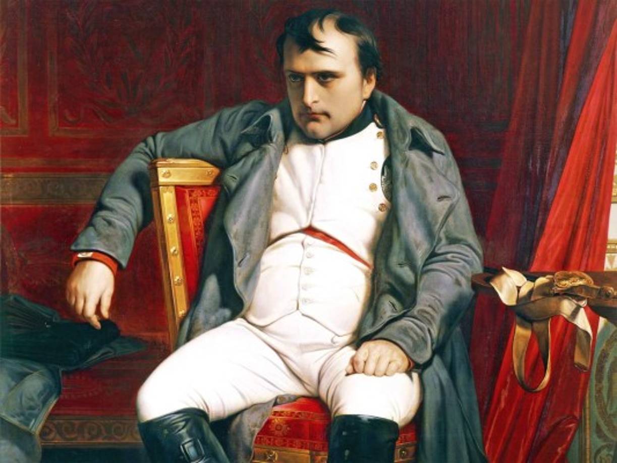 Las conquistas de Napoleón Bonaparte. En una de sus primeras profecías, Nostradamus predijo el nacimiento de Napoleón Bonaparte y su ascenso al poder como emperador de Francia. La predicción afirmaba: 'Un emperador nacerá cerca de Italia, que costará un alto precio al imperio, dirán, los que con él se juntan, que es más carnicero que príncipe'. Napoleón nació en la isla de Córcega, un territorio insular de soberanía francesa pero cercano a Italia. La palabra 'carnicero' podría relacionarse con las crueles batallas que desató Napoleón en Europa causando una gran cantidad de muertos y heridos.