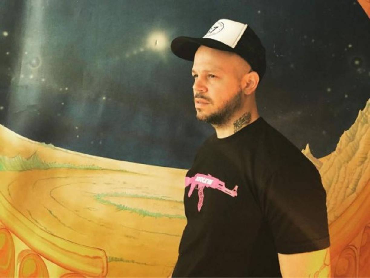 6. RESIDENTE en Twitter: 'Querido, odiado, admirado, criticado, hoy lo que nos separa nos une porque a todos de alguna forma nos afecta su muerte #FidelCastro'.