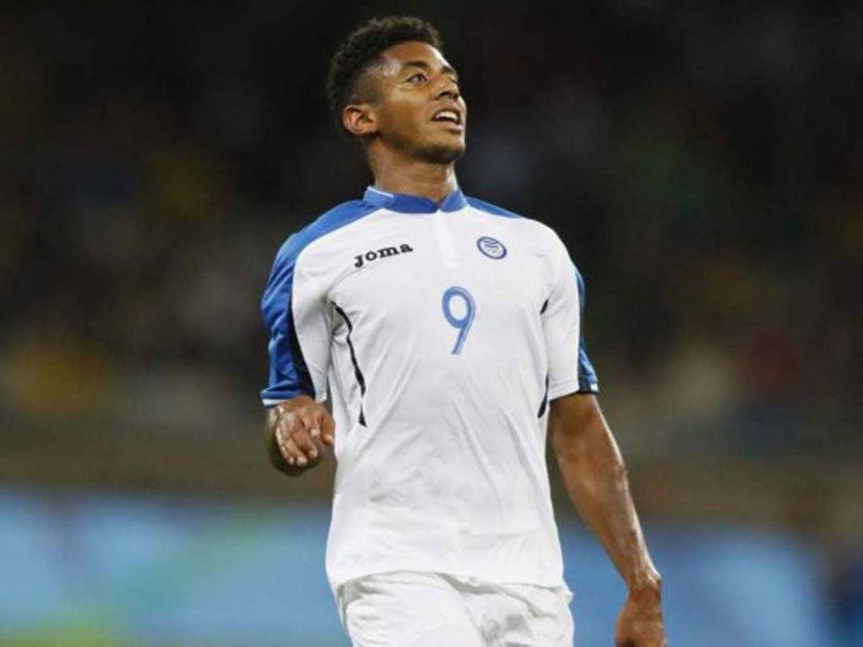 Y ante la lesión de Romell Quioto, Anthony Lozano lo estaría reemplazando en la ofensiva de la H por lo que hará dupla con Alberth Elis.