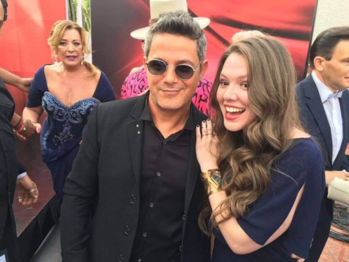 Alejandro Sanz y Tirzah Joy Huerta.