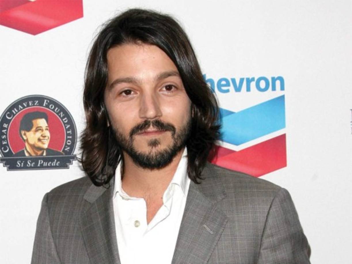 #8 Diega Luna. Después de 'Y tu mamá también', Diego Luna pudo haberse trasladado a Hollywood a tiempo completo. En vez de eso, el actor y productor decidió quedarse en su nativo México y hacer su parte en fortalecer el cine local a través de su compañía Canana Films y su festival de documentales Ambulante (lanzó ambos esfuerzos junto a Gael García Bernal).