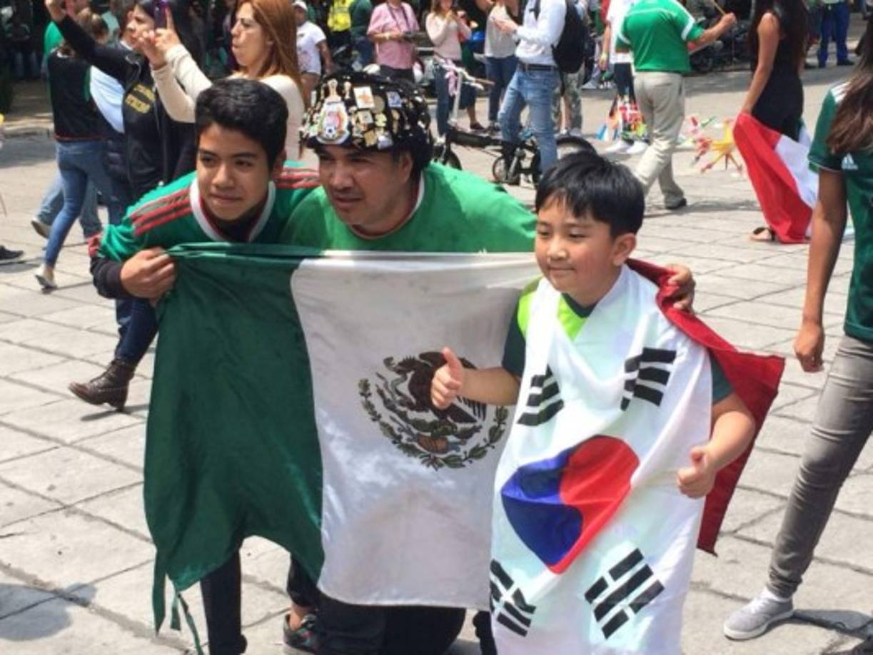 Las banderas de Corea del Sur estuvieron presentes en los festejos.