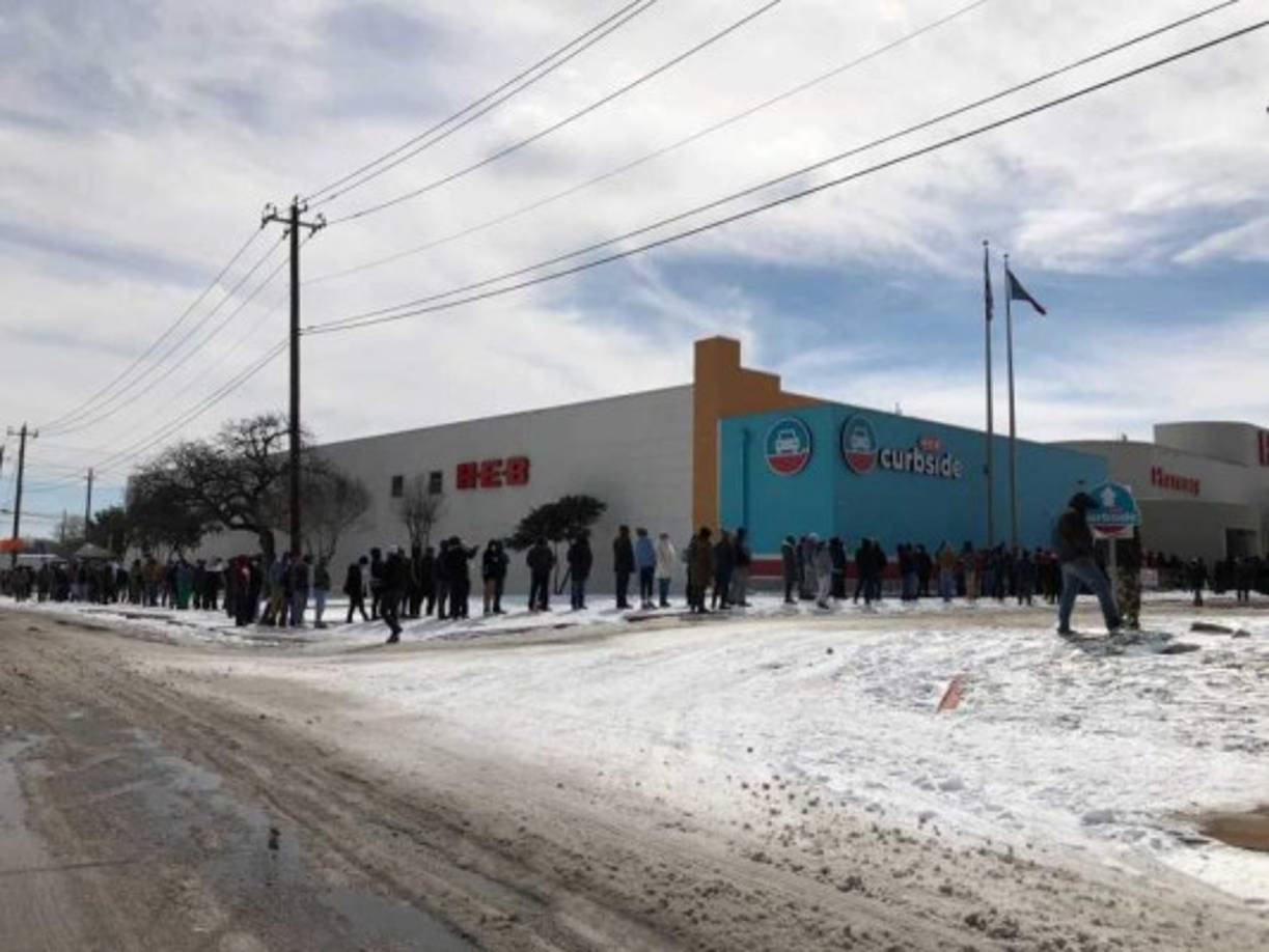 Aunque las ráfagas del Ártico comienzan a alejarse de Texas y del sur, el NWS alertó que el frío continuará.