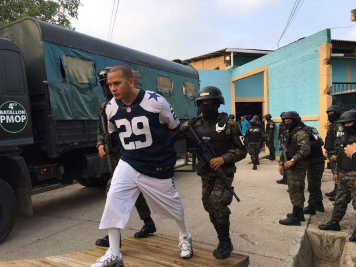 Alrededor de mil efectivos de la Policía Militar y más de 60 camiones de la misma institución participan en la operación Arpía III.