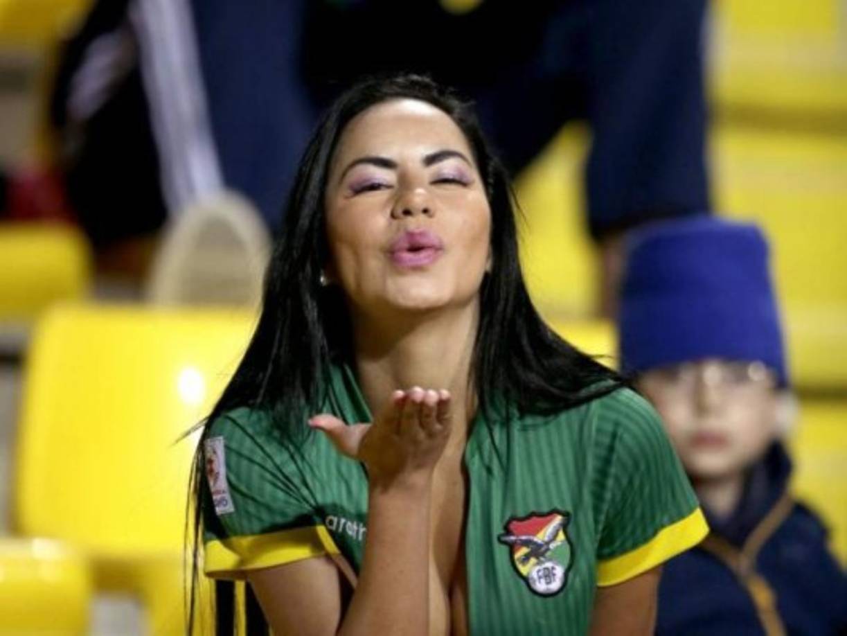 Maite Flores es una voluptuosa sudamericana que nació hace 19 años.