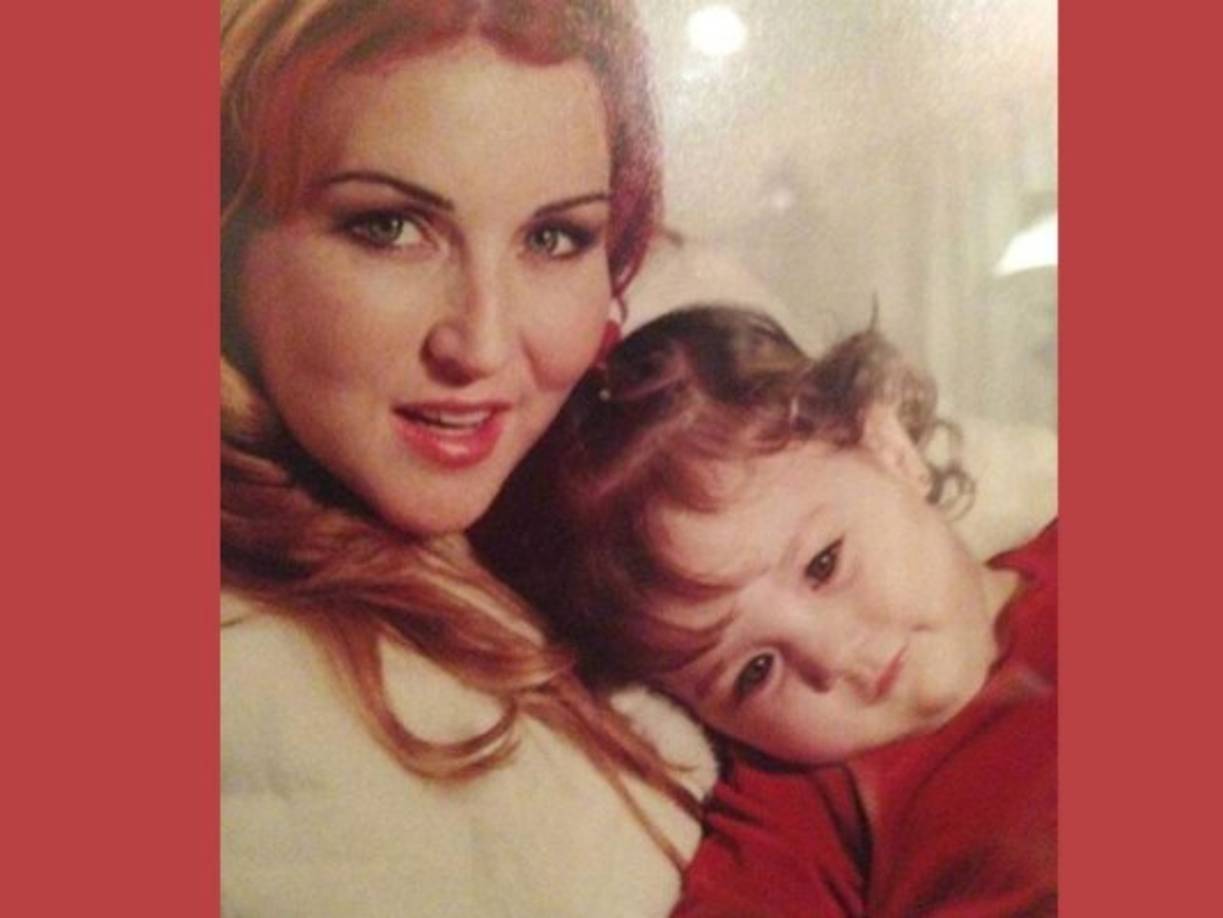 La hija mayor de la cantante mexicana Alicia Villareal ya cumplió 18 años y luce espectacular.