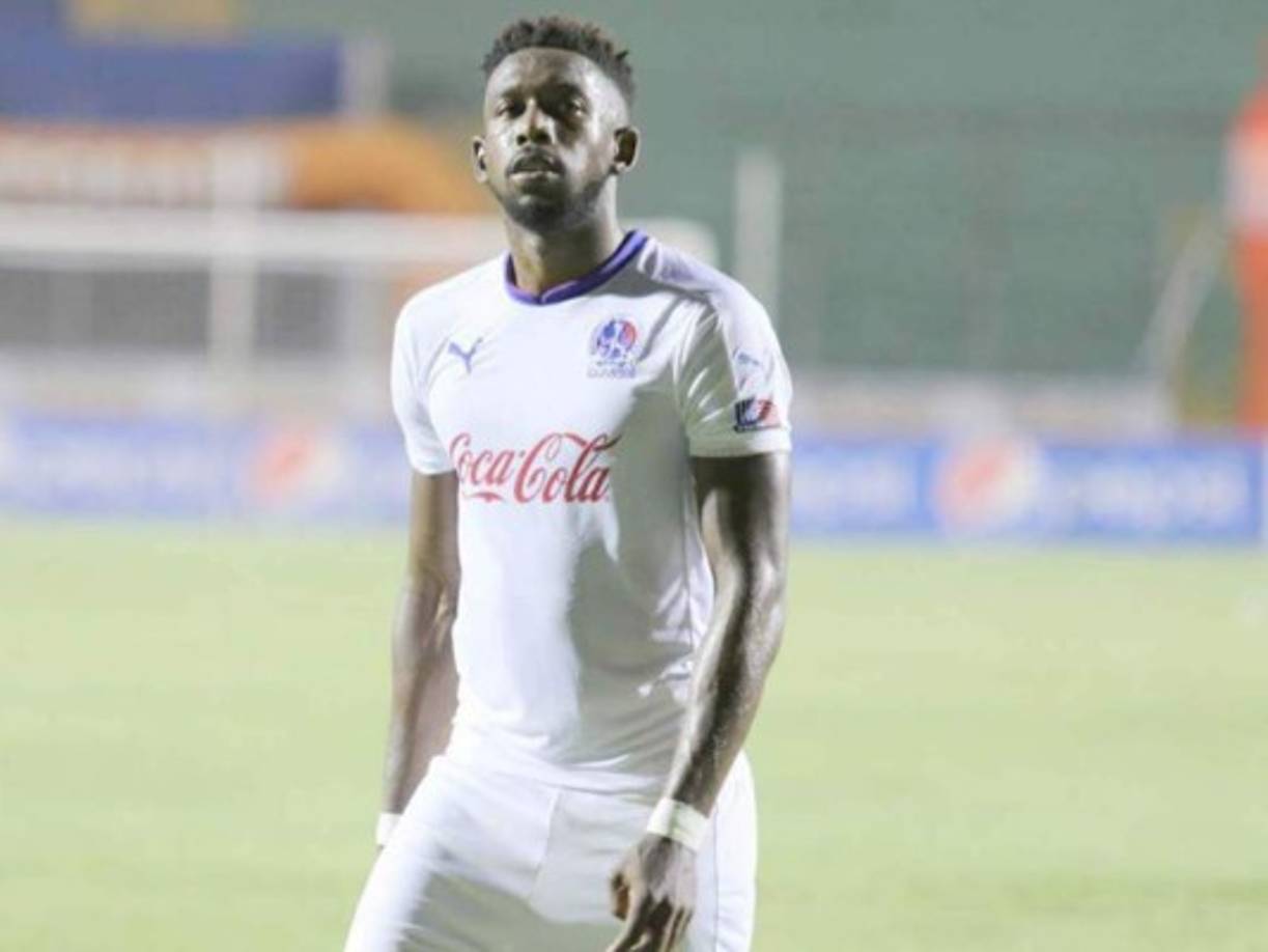 Johnny Palacios: El defensa es otro de los que ha sonado en los últimos días para ser legionario hondureño. También se menciona al Alajuelense de Costa Rica que está interesado en sus servicios.