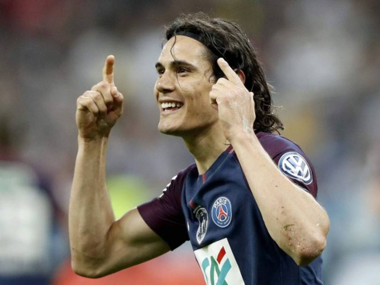 Edinson Cavani: Bombazo. Según Mundo Deportivo, el delantero uruguayo suena para reemplazar a Griezmann en el Atlético de Madrid, todo si el francés se va del club rojiblanco.