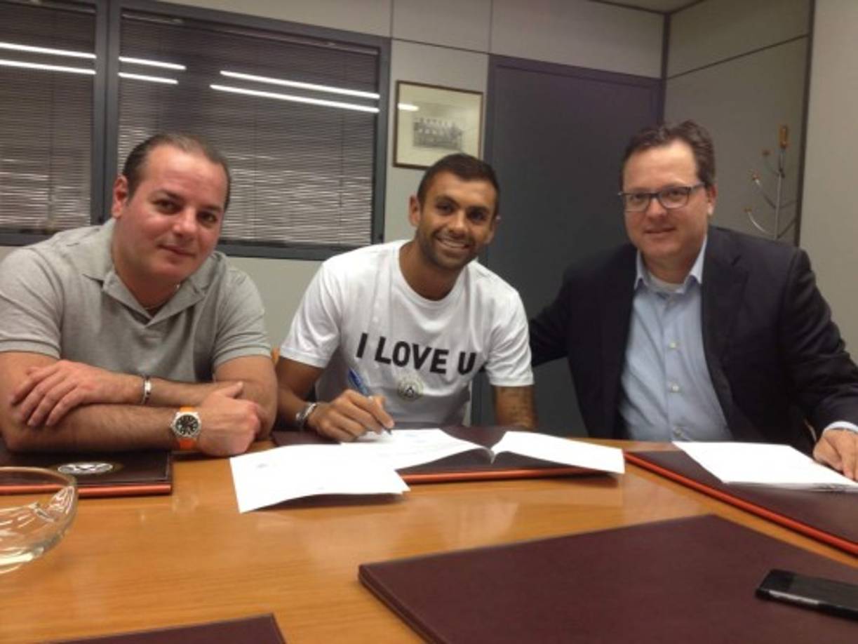 El Udinese anuncia la ampliación de contrato de Danilo hasta 2020.