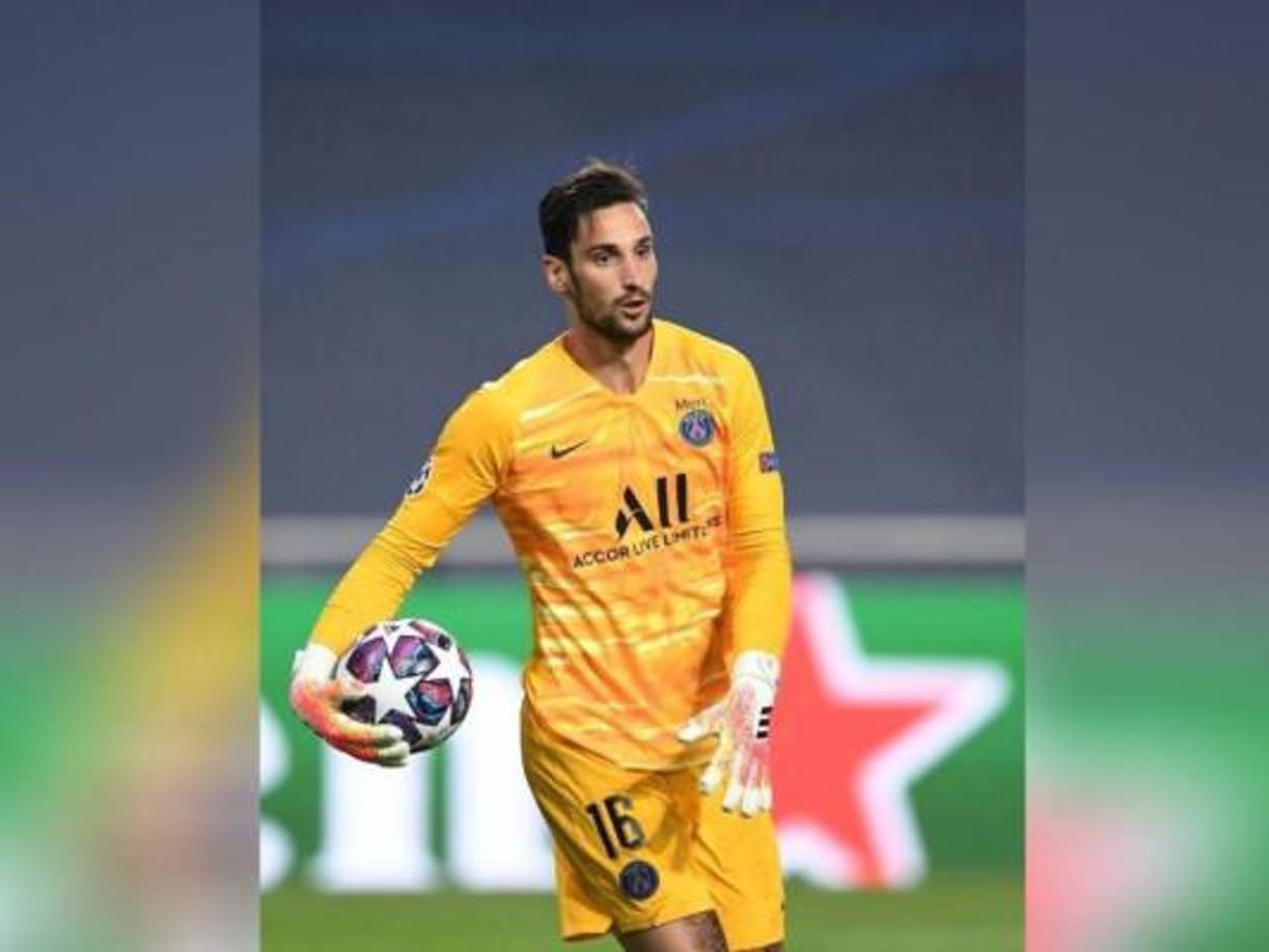 Sergio Rico: El español es el tercer portero del PSG por detrás de Donnaruma y Keylor Navas. Es un hecho que no entra en los planes del equipo parisino.