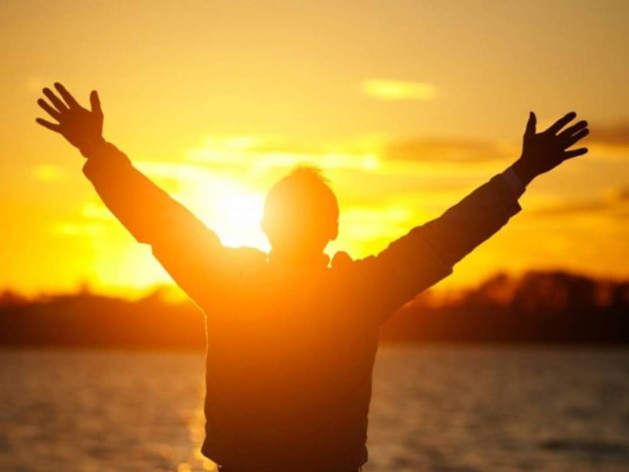 4. Cáncer<br/><br/>Para estas personas, Agosto será un mes increíble, lleno de felicidad y buenos momentos. Los primeros días del mes recibirás noticias fascinantes e incluso un dinero que no esperabas, pero quizá a finales de la segunda semana recibas un mazazo importante. Al igual que Géminis, tienes todavía muchas tareas pendientes, pero no esperes que nadie las realice por ti. Si solucionas este problema, te darás cuenta de que la vida es de color rosa: te animamos a darte un pequeño capricho, como un viaje o una experiencia relajante.