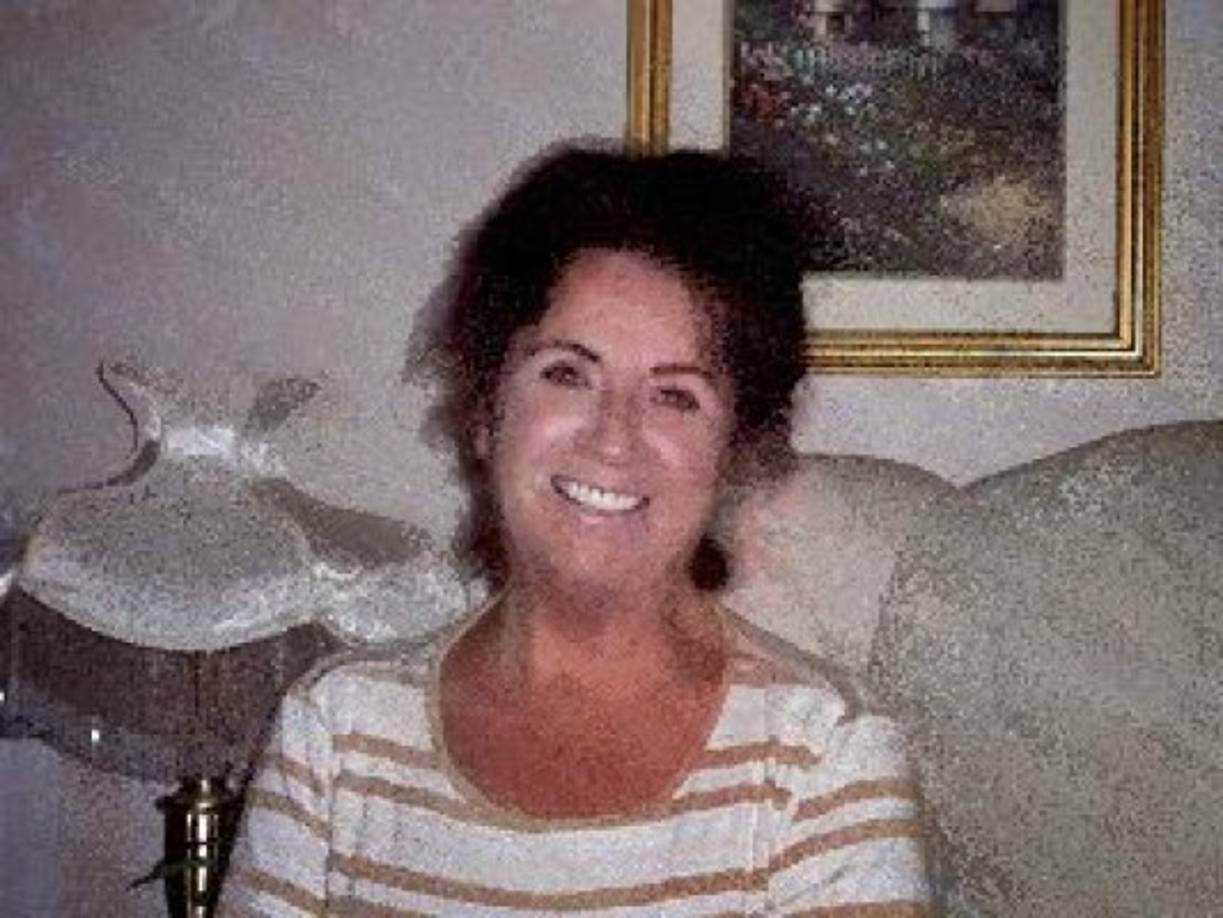 5. Betty Andreasson y la cocina mágica<br/><br/>En 1967, Betty Andreasson, cristiana devota, se encontraba en la cocina de su casa en Massachussets. <br/><br/>El resto de su familia estaba en la sala de estar, cuando de repente se fue la luz en la vivienda y entró una fuerte presencia por la ventana.<br/><br/>Allí empezó a aparecer una serie de criaturas extrañas que traspasaban las paredes. <br/> <br/>Únicamente se llevaron a Andreasson, quien gracias a sesiones de hipnosis consiguió recordar que le pedían alimento para su mente. <br/><br/>Según ella, los extraterrestres le metieron una sonda por la nariz y el ombligo. Una abducción de la que jamás se volvió a hablar.