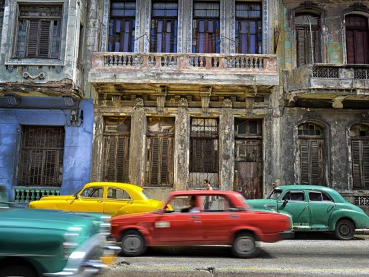 La Habana posee una herencia histórica y cultural de primer orden que destaca por conservar un parque automovilístico anclado en los años 60 del siglo pasado.