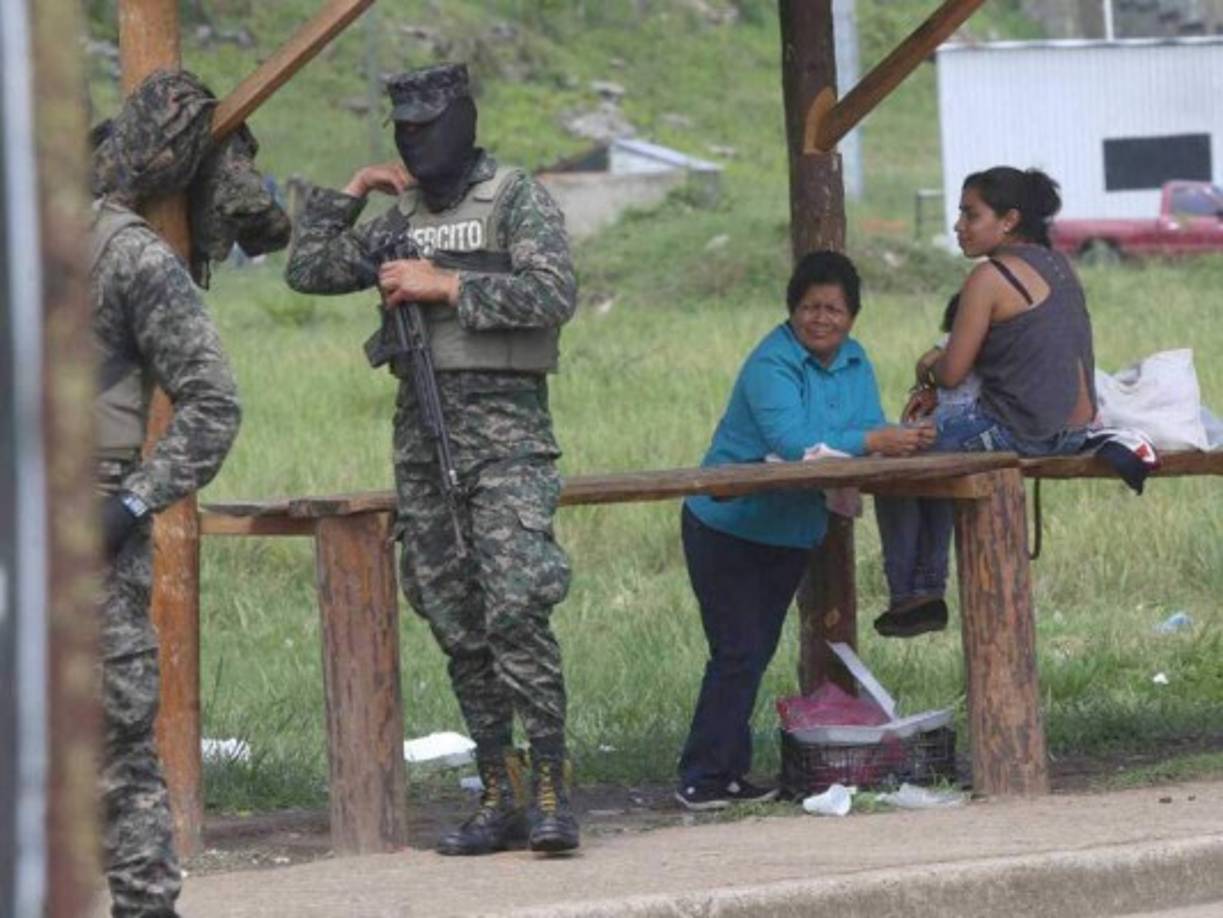 Sin embargo, el Instituto de Támara se encuentra totalmente militarizado por lo que no se ha permitido el acceso de las visitas, como se informó desde ayer mediante un comunicado.