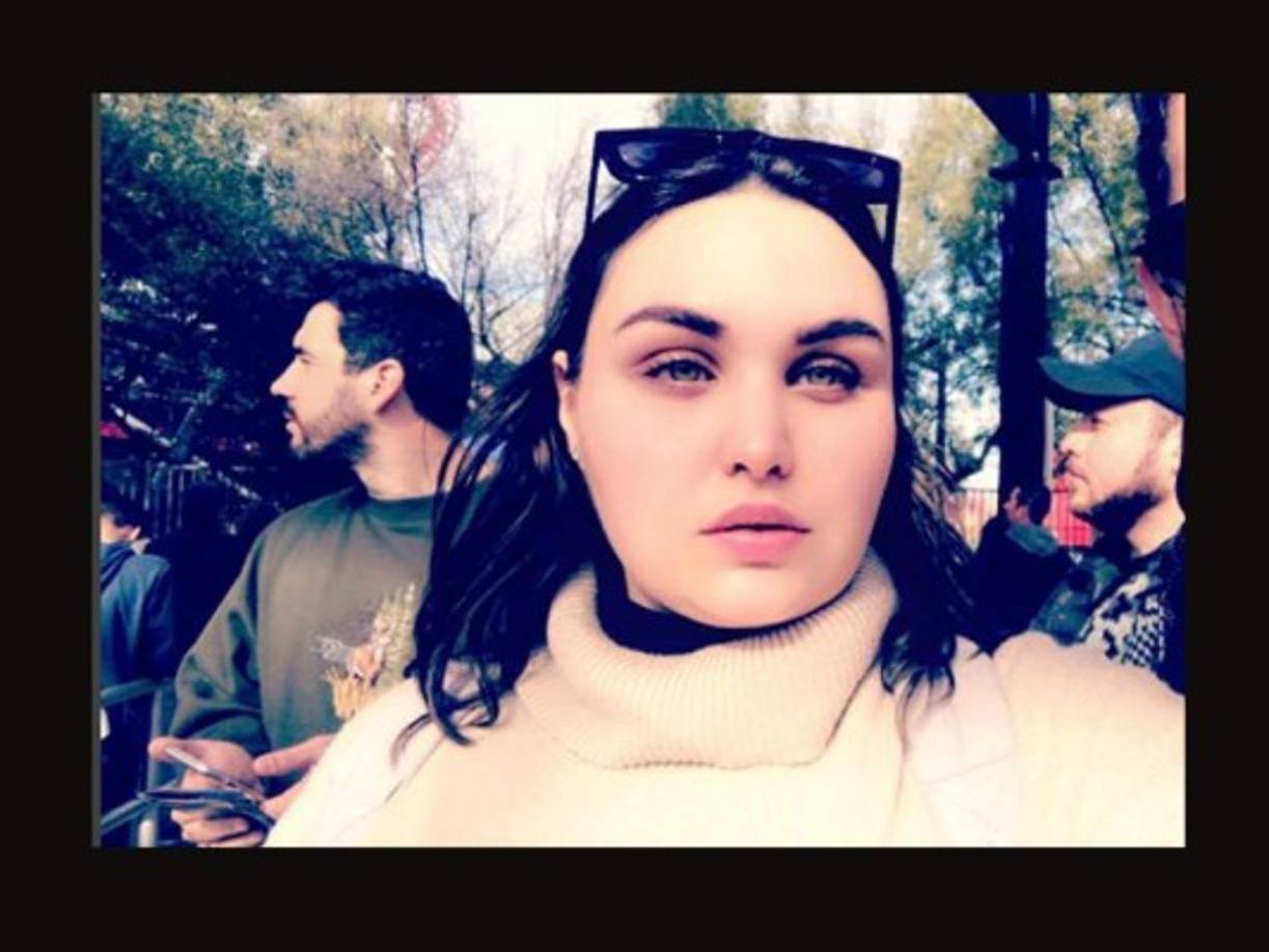 La actriz se ha vuelto noticia en las últimas horas ya que ha dejado fascinado a sus fans al lucir espectacular en traje de baño.