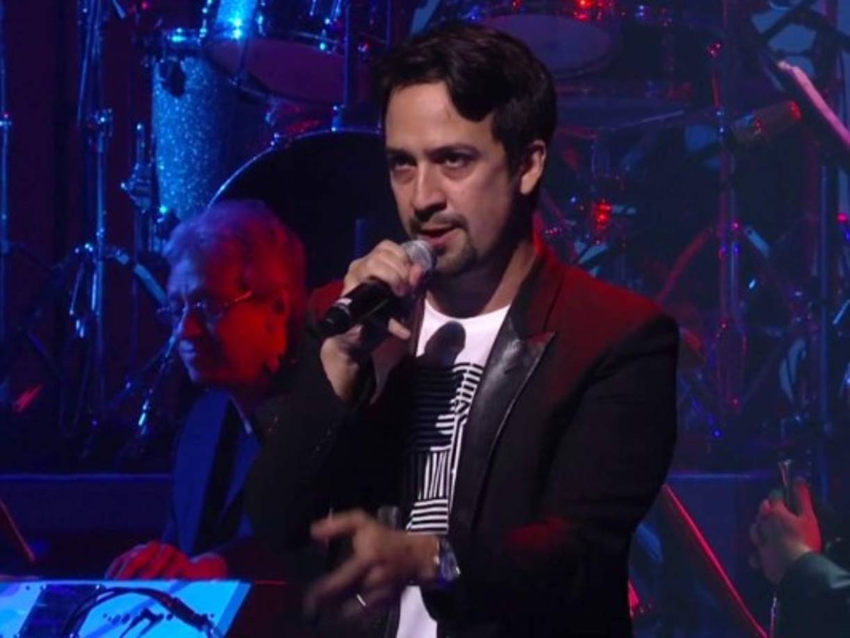 Lin-Manuel Miranda también llamó a votar por Hillary Clinton.