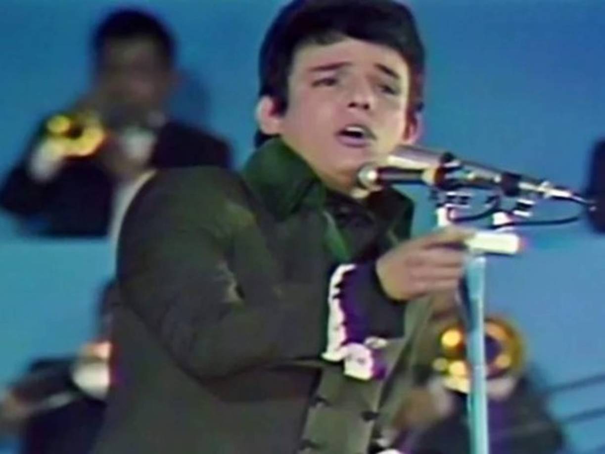 Con su interpretación de 'El Triste', José José saltó a la palestra musical y el reconocimiento llegó acaudaladamente.