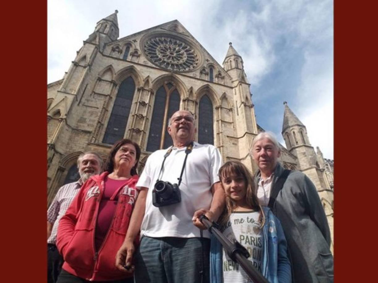 En Nueva York con sus abuelos.