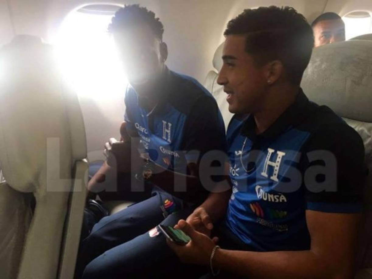 El motagüense Félix Crisanto y el olimpista Michael Chirinos se sentaron juntos en el avión.