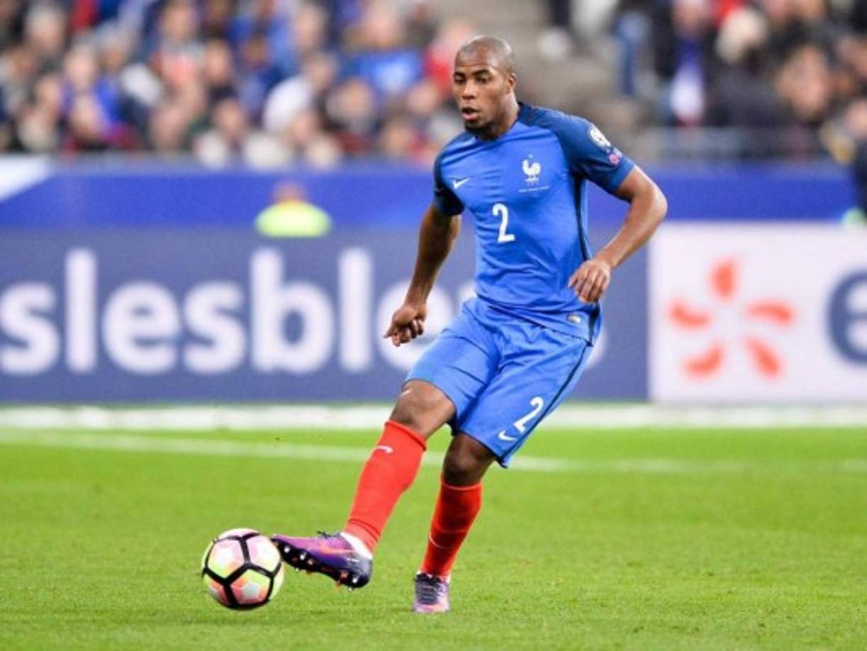 Djibril Sidibé: La Juventus busca los servicios del lateral francés derecho que milita en el Mónaco de Francia. Fue campeón del mundo con la selección francesa en el Mundial de Rusia.