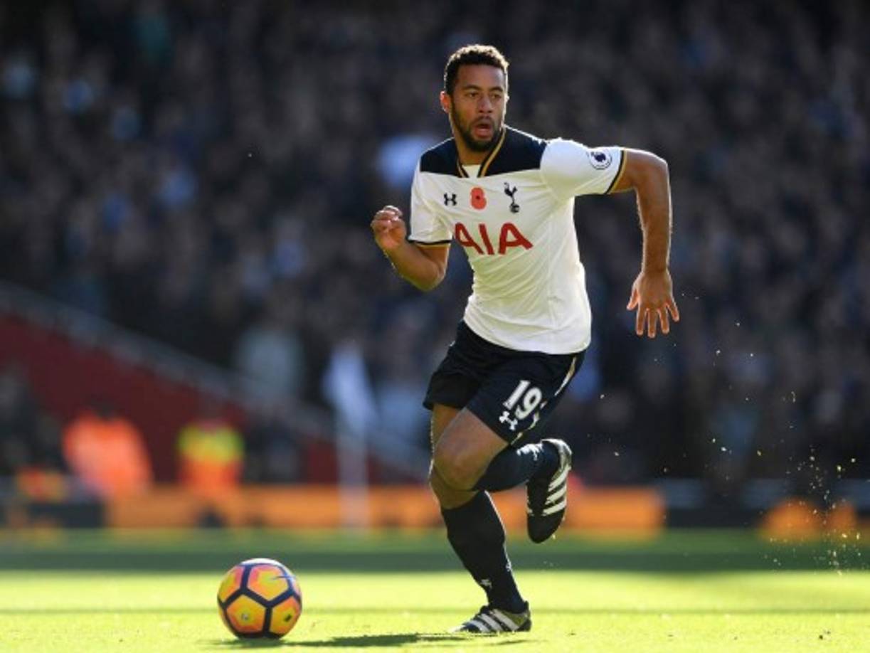Thierry Henry quiere reforzar al Mónaco y se ha interesado en Mousa Dembele, centrocampista del Tottenham. Actualmente se encuentra fuera por una lesión en el tobillo que lo mantendrá fuera hasta principios de 2019. LeSport 10 afirma que podría ser el principado francés el que le ofrezca su increíble contrato final.